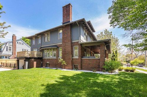 2101 Lake Dr Se, East Grand Rapids, MI, 49506-3034 | Card Image