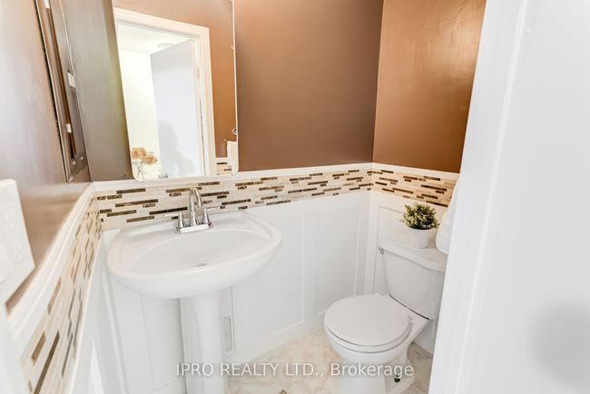 61 - 130 Ling Rd, Condo with 4 bedrooms, 2 bathrooms and 1 parking in Toronto ON | Image 21