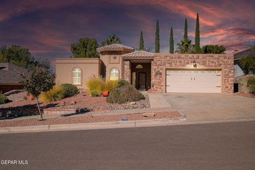 6825 Canyon Run Dr, El Paso, TX, 79912-7449 | Card Image