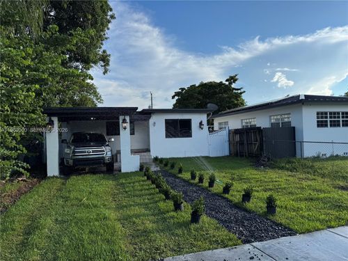 440 E 37th St, Hialeah, FL, 33013-2738 | Card Image