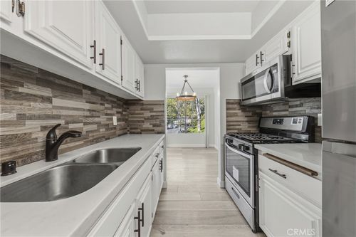 376-600 Central Ave, Riverside, CA, 92507 | Card Image