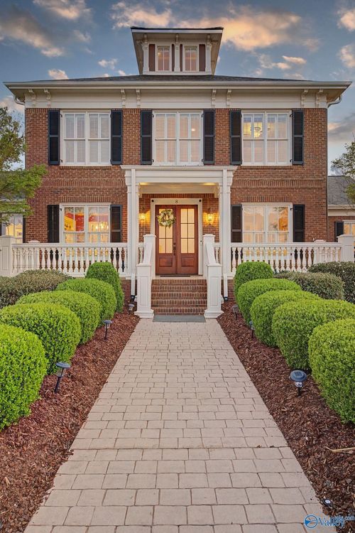 8 King Georges Way Sw, Huntsville, AL, 35824 | Card Image