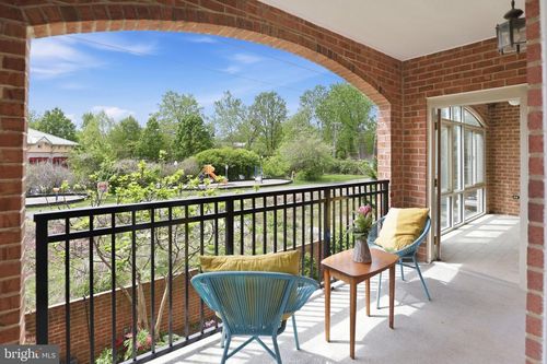 230-6924 Fairfax Dr, ARLINGTON, VA, 22213-1029 | Card Image