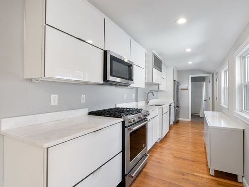2-353 Sumner St, Boston, MA, 02128-2217 | Card Image