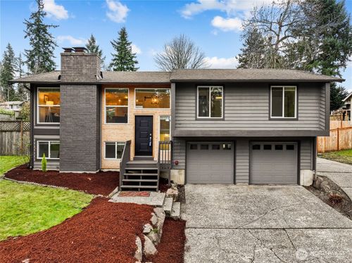 9015 Ne 142nd Way, Kirkland, WA, 98034-5156 | Card Image