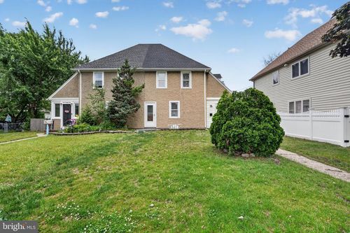 223 Noreg Pl, BROOKLAWN, NJ, 08030-2732 | Card Image