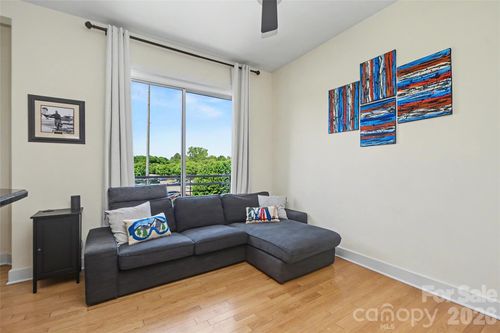 613 Mcninch St, Charlotte, NC, 28208-5345 | Card Image