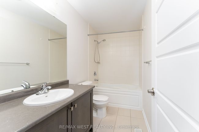 2 Scarletwood St, House attached with 3 bedrooms, 3 bathrooms and 1 parking in Stoney Creek ON | Image 25