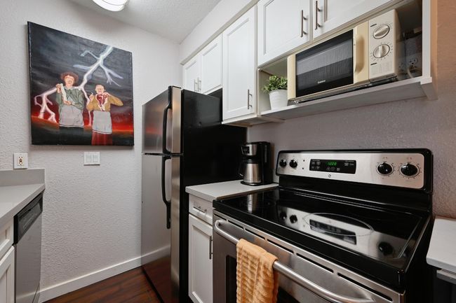 APT-5 - 2302 E Side Dr, Condo with 1 bedrooms, 1 bathrooms and 1 parking in Austin TX | Image 10