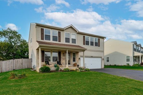 9703 Creekside Dr, Wonder Lake, IL, 60097-7531 | Card Image