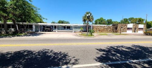 421 E Kennedy Blvd, EATONVILLE, FL, 32751-6801 | Card Image
