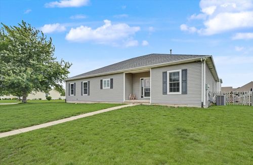 2002 E Grand Avenue, St. Joseph, IL, 61873 | Card Image