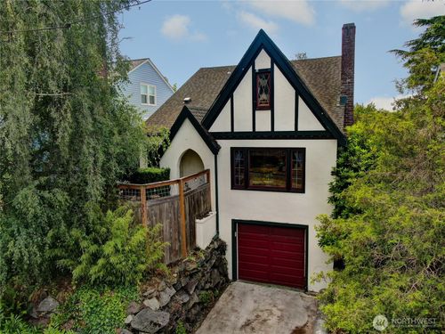 315 N 46th St, Seattle, WA, 98103-6310 | Card Image