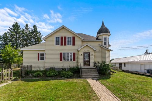 1121 Millersville Avenue, Howards Grove, WI, 53083 | Card Image