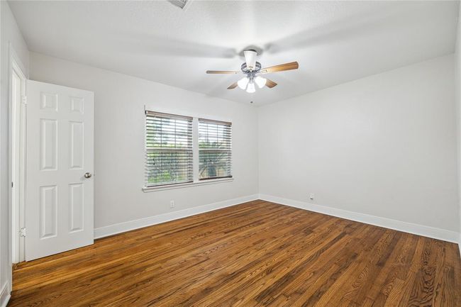 1813 Huge Oaks St, House other with 3 bedrooms, 2 bathrooms and 1 parking in Houston TX | Image 11