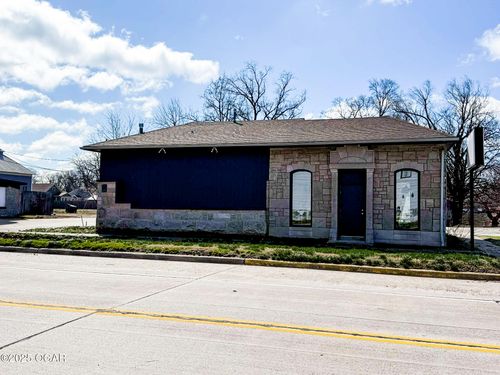 622 6th St, Oswego, KS, 67356-2128 | Card Image