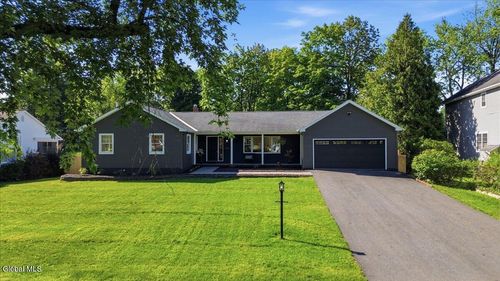 1 Garrison Rd, Queensbury, NY, 12804-2001 | Card Image