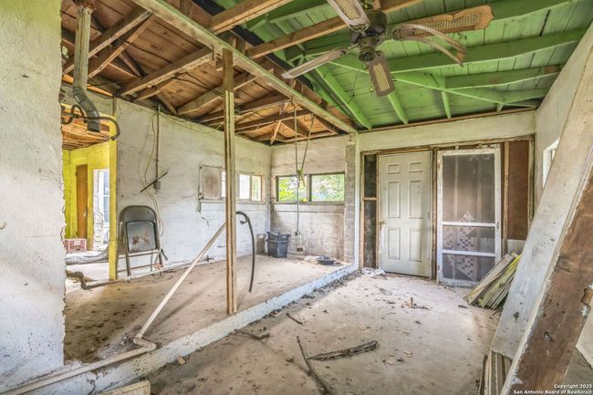 118 Gentry St, House other with 2 bedrooms, 1 bathrooms and null parking in San Antonio TX | Image 16