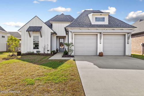 426 Sandy Bay Dr, Broussard, LA, 70518-7769 | Card Image