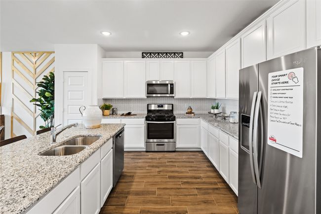 2820 Fox Trail Ln, House other with 3 bedrooms, 2 bathrooms and null parking in Fort Worth TX | Image 4