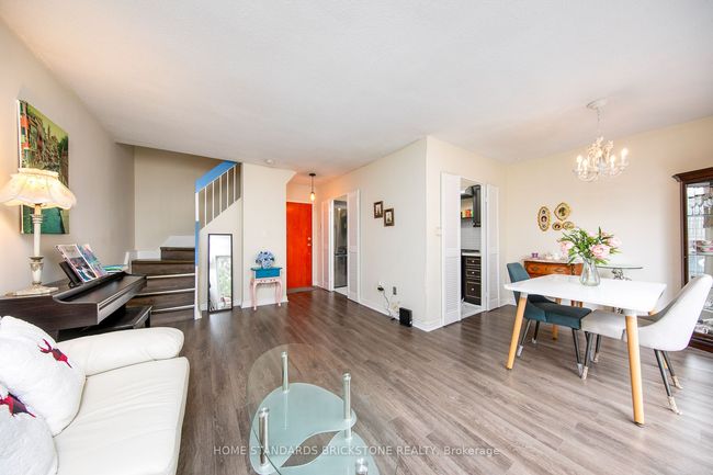255 - 10 Eddystone Ave, Condo with 3 bedrooms, 2 bathrooms and 1 parking in North York ON | Image 6
