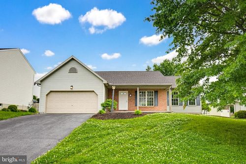 3950 Laurel Run, COLUMBIA, PA, 17512-9232 | Card Image