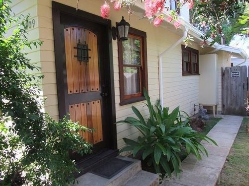 1909 S Tremont St, Oceanside, CA, 92054-3042 | Card Image