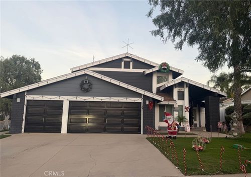 2101 Skylark Cir, Corona, CA, 92882-5257 | Card Image