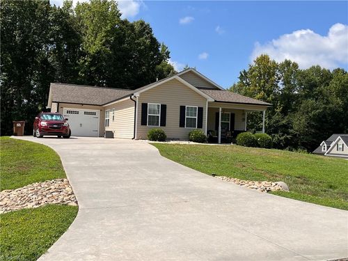 114 Kanah Court, Winston-Salem, NC, 27107 | Card Image