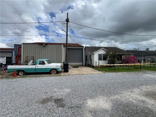 2005-09 Barcelona Dr, Chalmette, LA, 70043 | Card Image
