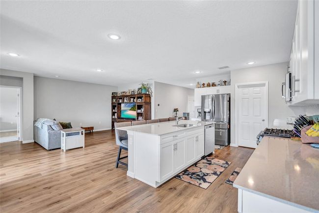12710 Hysmith Loop, House other with 6 bedrooms, 4 bathrooms and null parking in PARRISH FL | Image 14