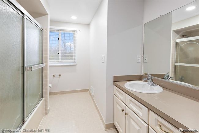 1710 Strickland Dr, House other with 4 bedrooms, 3 bathrooms and null parking in Bloomfield Hills MI | Image 14