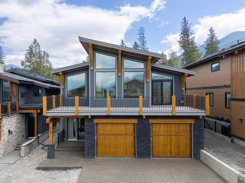 236 Stewart Creek Rise, Canmore, AB, T1W0L8 | Card Image