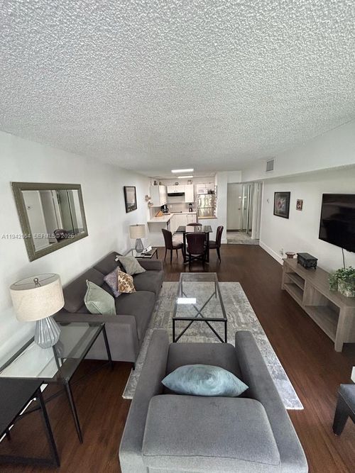 apt-133-210 172nd St, Sunny Isles Beach, FL, 33160-3421 | Card Image