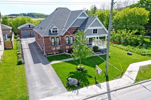 {{alt}} | Card Image