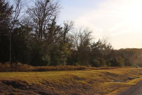 22 Chappell Reserve Dr, Washington, TX, 77880 | Card Image