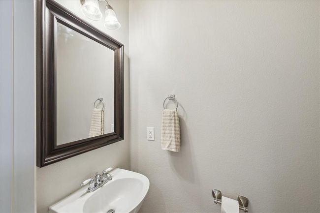 Powder room | Image 14