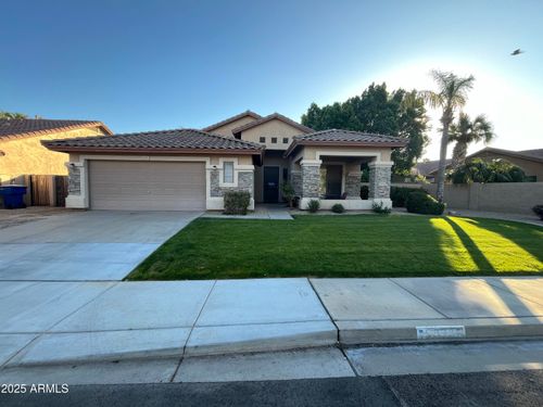 3935 S Hollyhock Pl, Chandler, AZ, 85248-4198 | Card Image