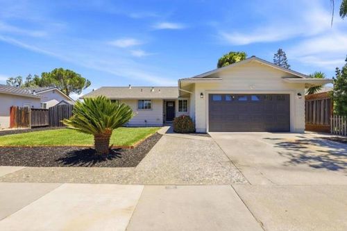 8312 Kelton Dr, Gilroy, CA, 95020-3806 | Card Image