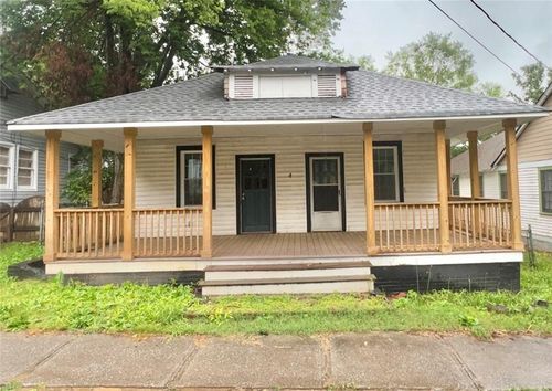 4 Ivy St, Porterdale, GA, 30014-3368 | Card Image