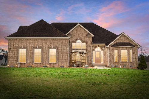 4520 Crossroads Dr, Clarksville, TN, 37040-6124 | Card Image