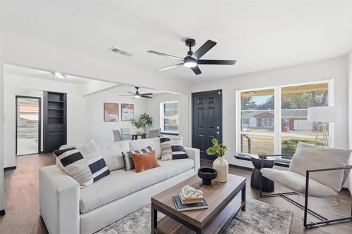 1731 Summit St, Mesquite, TX, 75149-2322 | Card Image