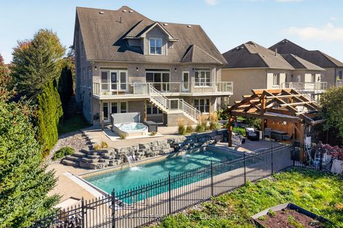 710 Kananaskis Dr, Kingston, ON, K7P0A9 | Card Image