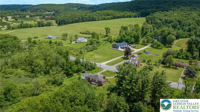 1571 Penn Dr, House other with 3 bedrooms, 2 bathrooms and null parking in Andreas PA | Image 56