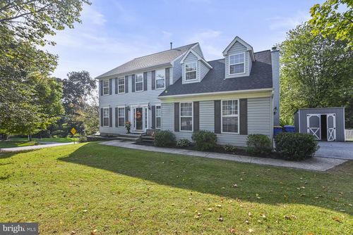 14941 Highland Meadow Ct, New Freedom, PA, 17349-9256 | Card Image