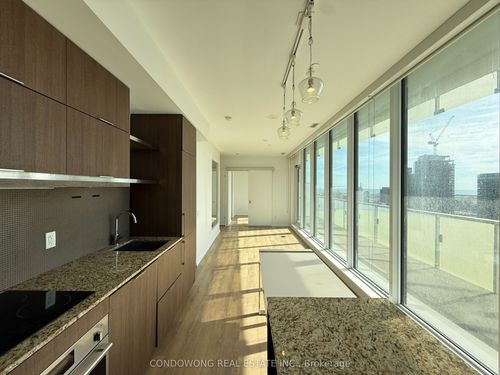 3608-197 Yonge St, Toronto, ON, M5B0C1 | Card Image