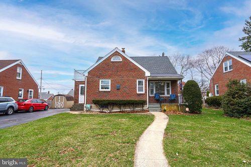 4212 5th Ave, TEMPLE, PA, 19560-1708 | Card Image