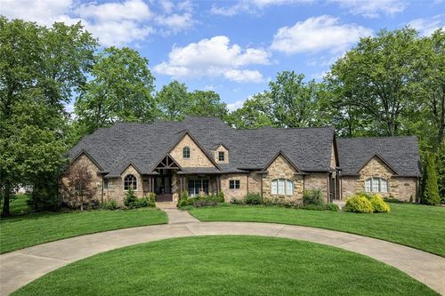 1453 Le Chesnay Dr, Centerton, AR, 72719-8805 | Card Image