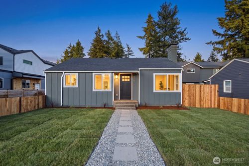 12042 5th Ave Ne, Seattle, WA, 98125-4908 | Card Image