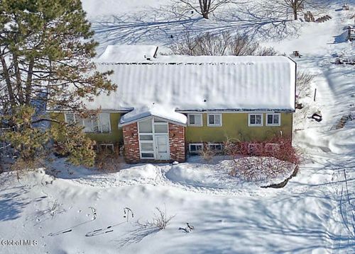 1027 Township Rd, Altamont, NY, 12009-3245 | Card Image